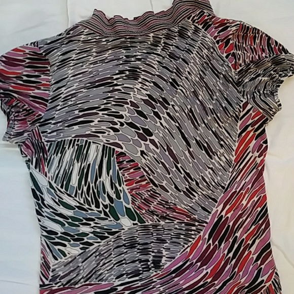 BCBGMAXAZRIA TOP NWOT - Picture 6 of 7